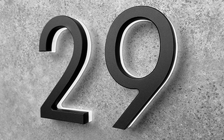 LUXELLO | MODERN BLACK LIGHTED HOUSE NUMBERS 8