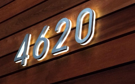 LUXELLO | MODERN 8 BACKLIT LED HOUSE NUMBERS