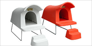 MAGIS | DOG HOUSE
