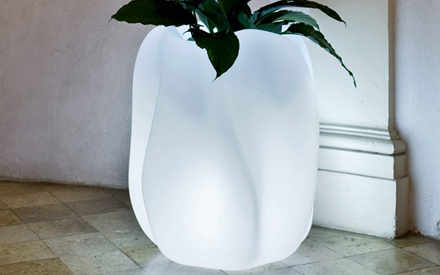 SERRALUNGA | NEW WAVE OUTDOOR PLANTERS ILLUMINATED